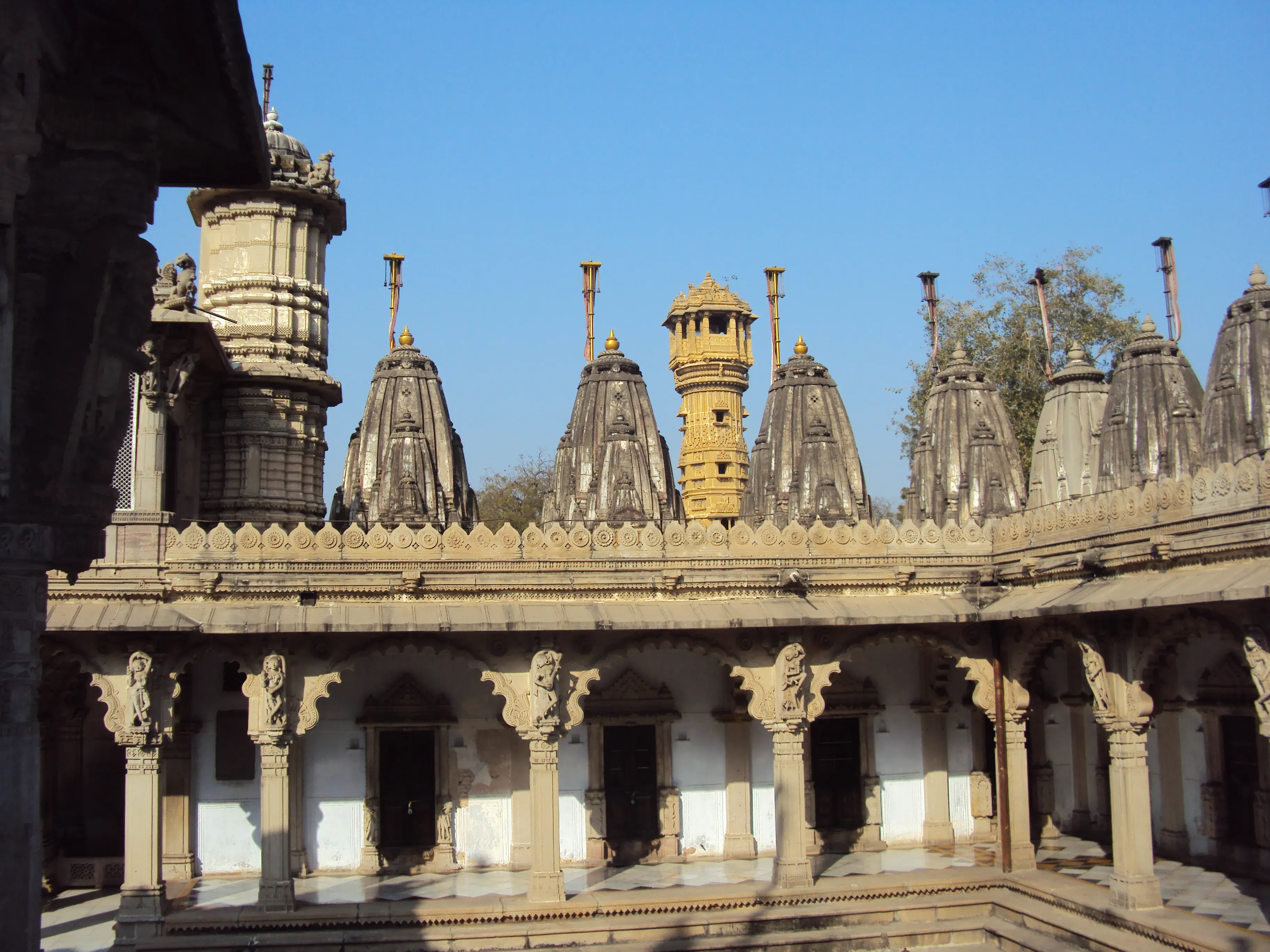 Hutheesing Jain Temple Ahmedabad