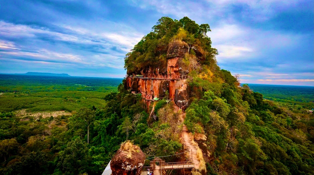 Wat Phu Tok Khmer Sanctuary Si Sa Ket