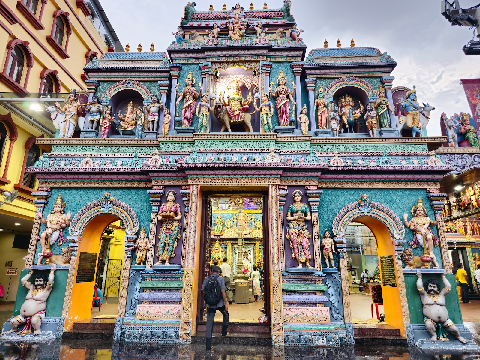 Sri Vadapathira Kaliamman Temple Singapore